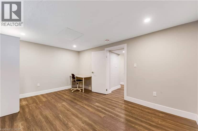 106 KENNETH Avenue — photo 29 of 40