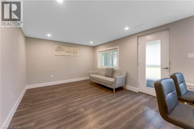 106 KENNETH Avenue — photo 38 of 40