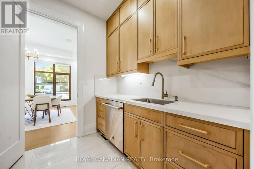 1470 Albion Avenue — photo 18 of 40