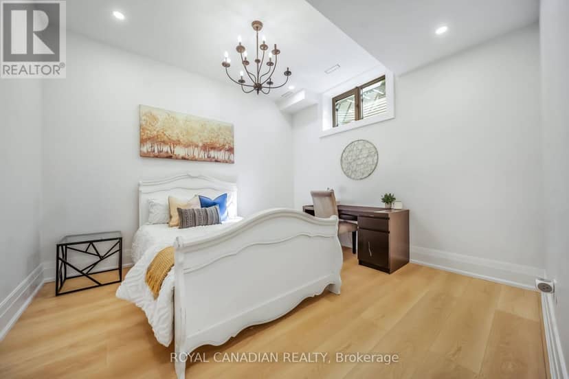 1470 Albion Avenue — photo 38 of 40