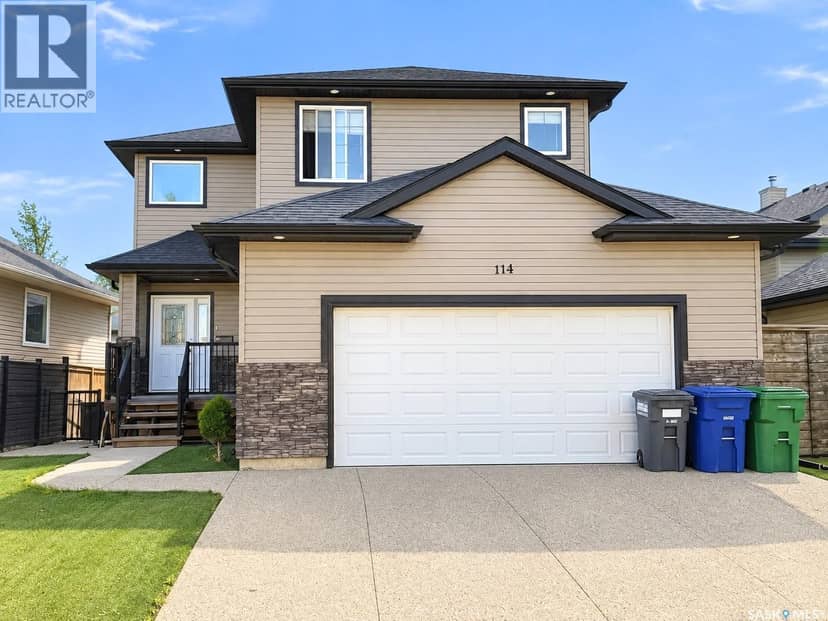 114 Korol CRESCENT — photo 1 of 28