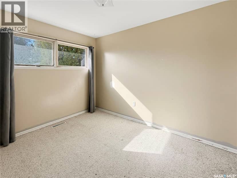 333 24th STREET E — photo 13 of 38