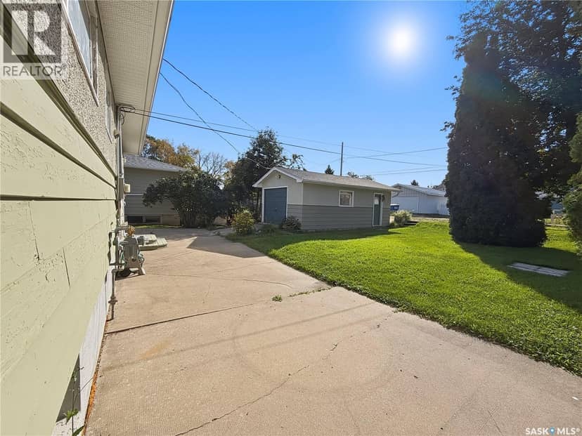 333 24th STREET E — photo 26 of 38