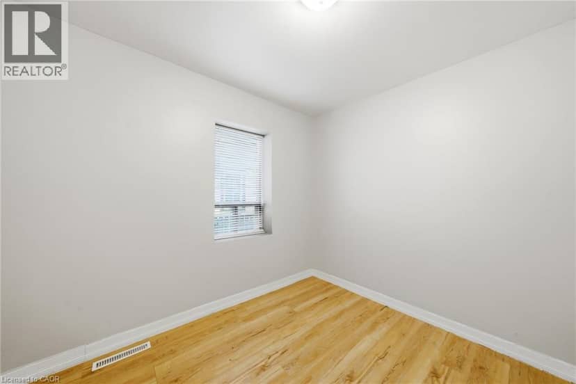 107 BROADWAY Street — photo 16 of 40