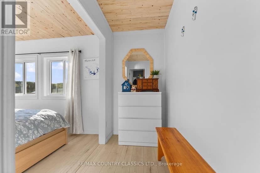 25 Brethour Road — photo 21 of 40
