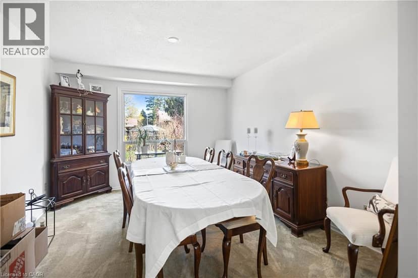 10 ATWOOD Crescent — photo 14 of 36