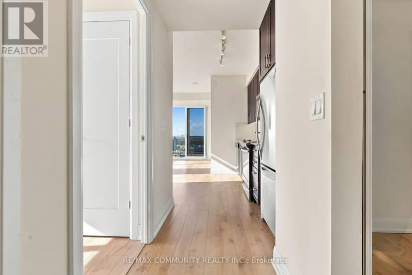 2111 - 18 Graydon Hall Drive — photo 10 of 24