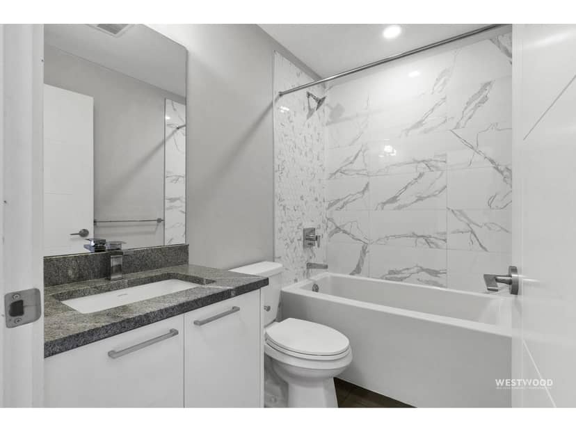 210 20696 EASTLEIGH CRESCENT, Langley, photo 5