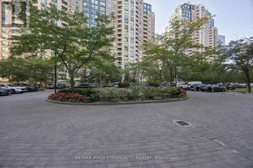 209 - 5500 Yonge Street — photo 36 of 40