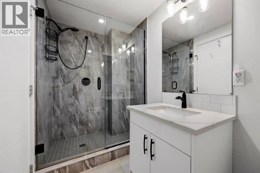 723 75 Avenue SW — photo 30 of 38