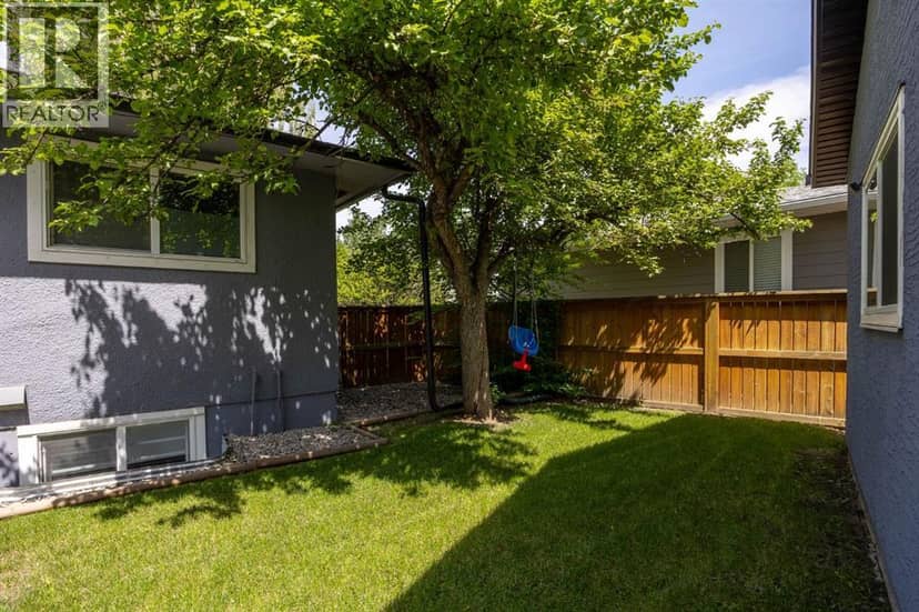 723 75 Avenue SW — photo 33 of 38