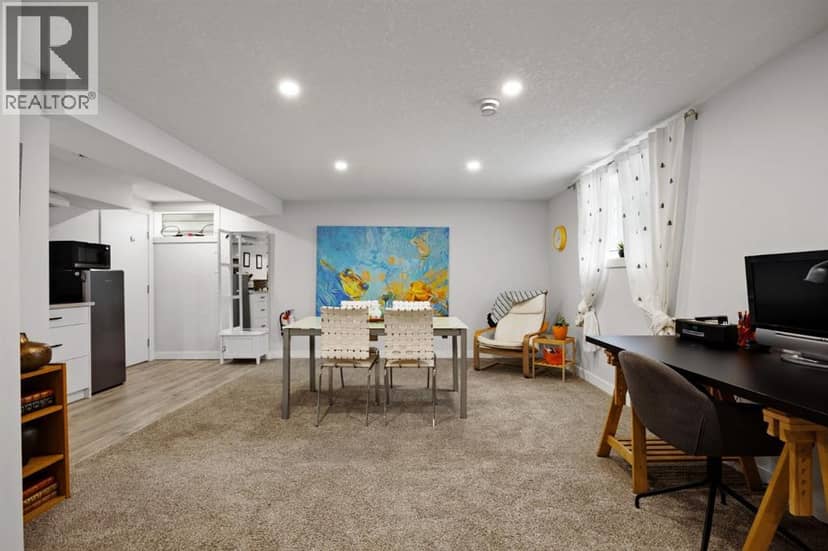 723 75 Avenue SW — photo 24 of 38