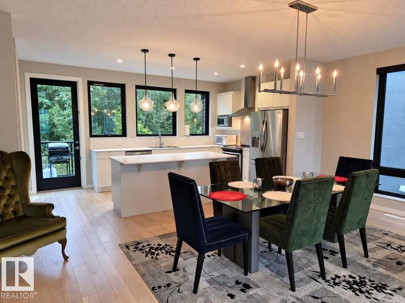 #5 1304 Rutherford Rd SW — photo 11 of 40