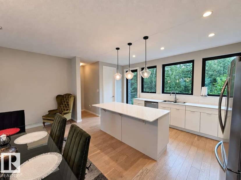 #5 1304 Rutherford Rd SW — photo 9 of 40