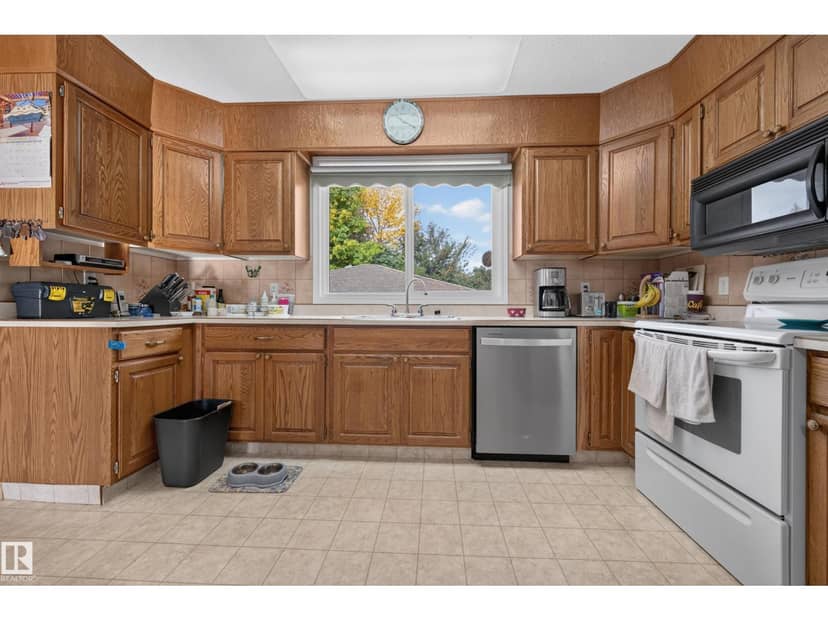 4 Greystone Cr — photo 19 of 40