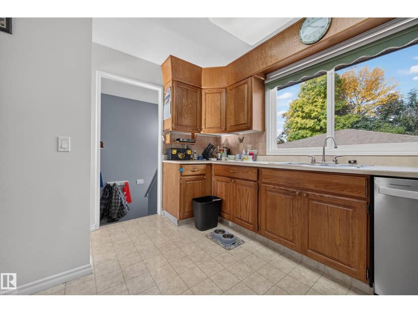4 Greystone Cr — photo 20 of 40