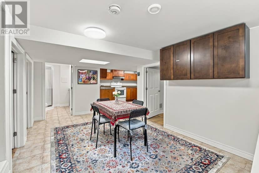 97 Glendale Avenue — photo 24 of 40