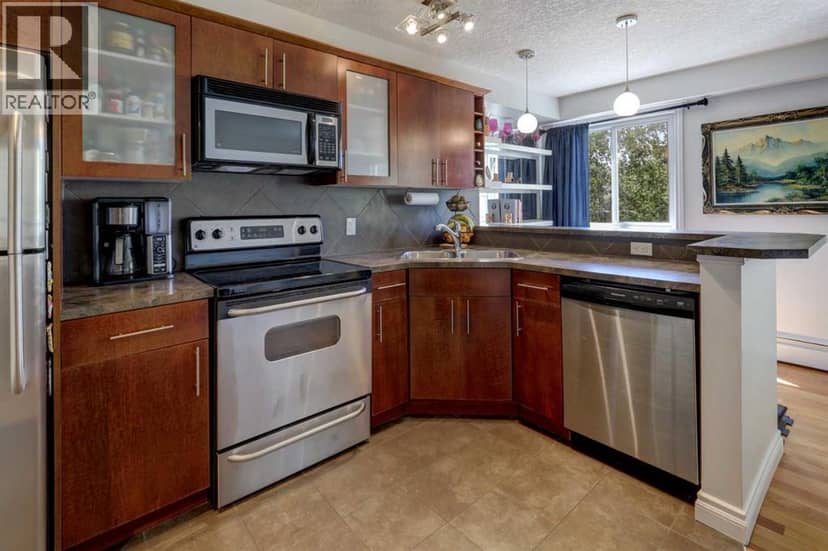 302, 2308 17B Street SW, Calgary, photo 7