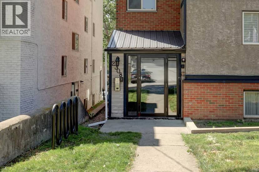 302, 2308 17B Street SW, Calgary, photo 3