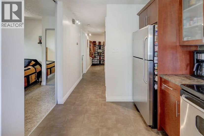 302, 2308 17B Street SW, Calgary, photo 5