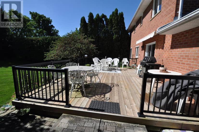 4 Croydon Drive — photo 10 of 33