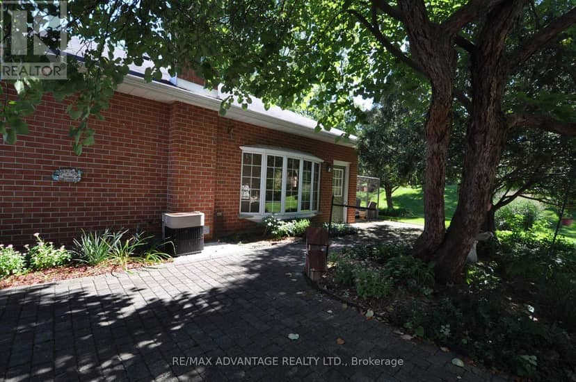 4 Croydon Drive — photo 30 of 33