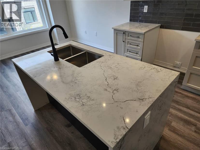 155 EQUESTRIAN Way Unit# 152, Cambridge, photo 7