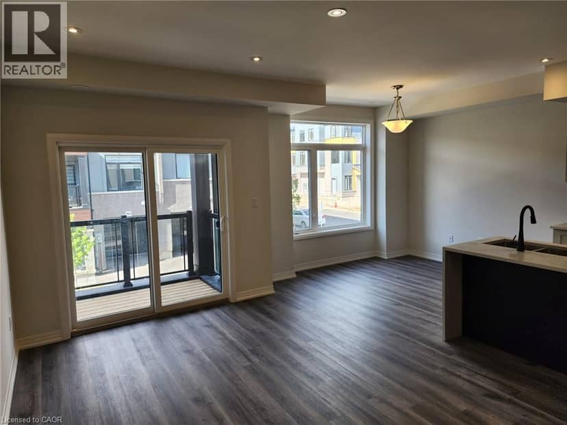 155 EQUESTRIAN Way Unit# 152, Cambridge, photo 3