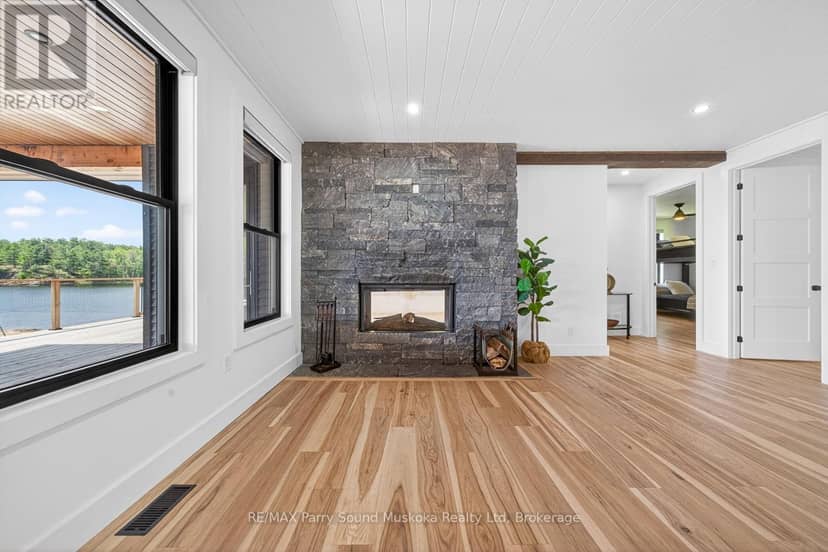32 A11 Island — photo 28 of 40