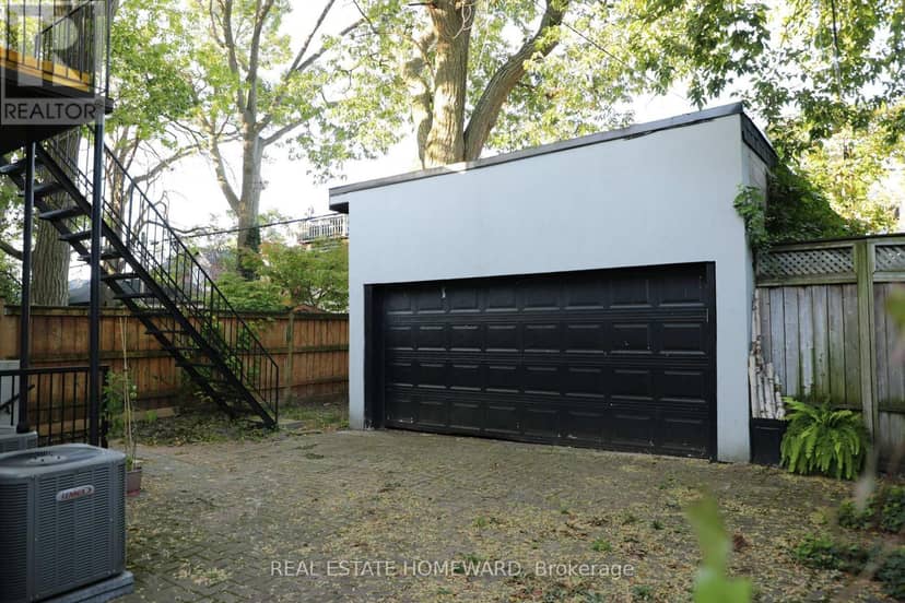 434 Victoria Park Avenue — photo 3 of 40
