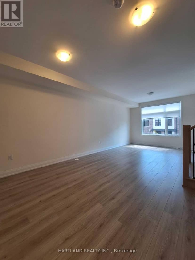 1205 - 1695 Dersan Street — photo 10 of 21