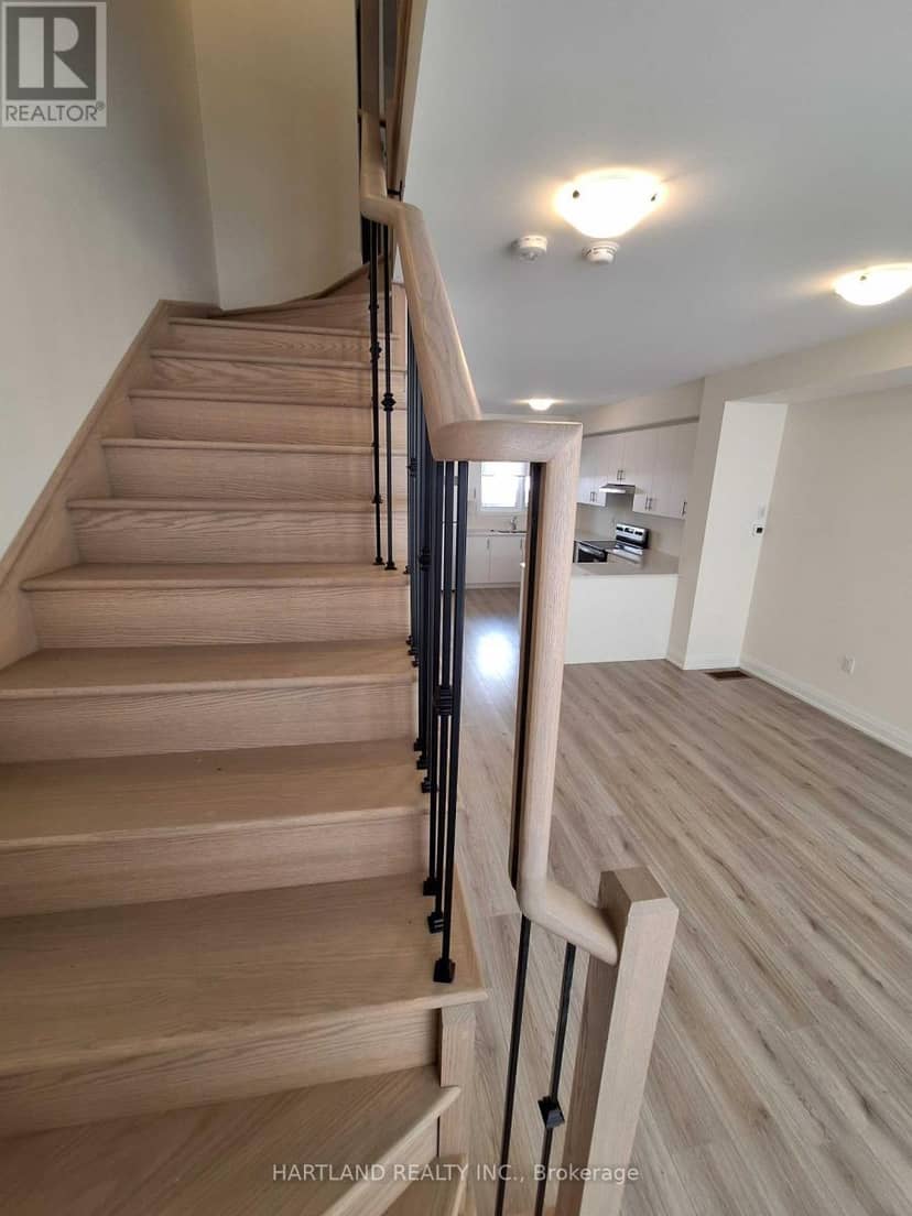 1205 - 1695 Dersan Street — photo 18 of 21