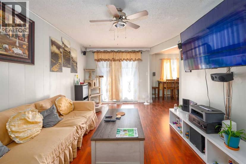 7627 24A Street SE, Calgary, photo 7