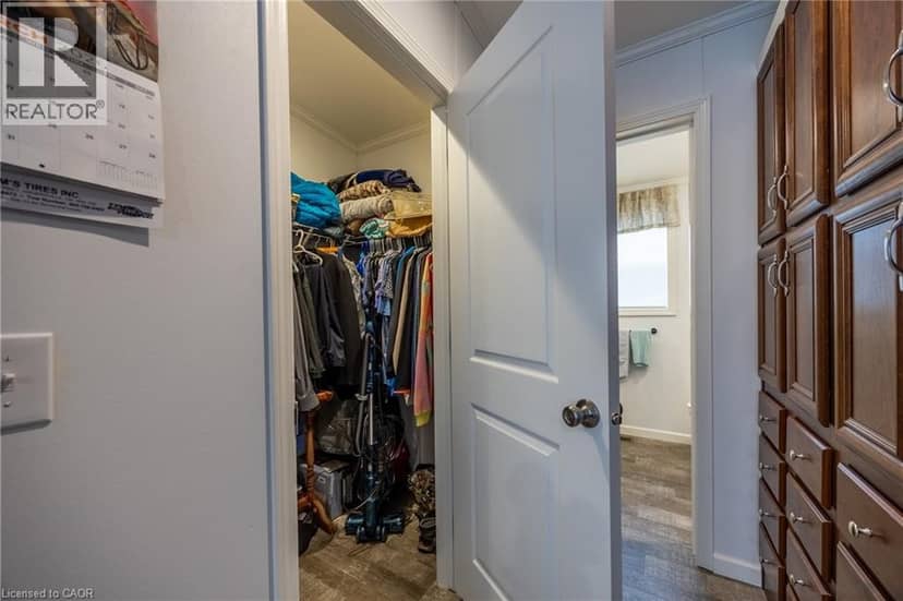11 Hickory Hollow — photo 19 of 26