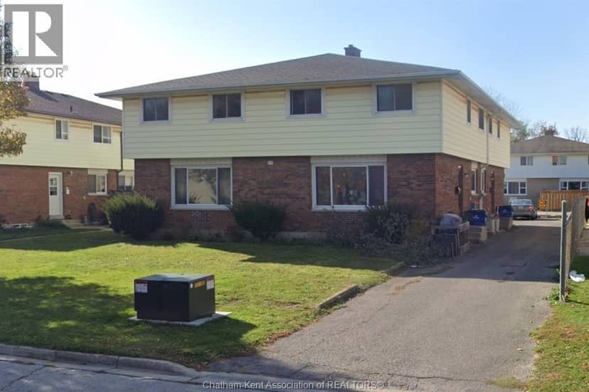 40 Timmins CRESCENT — photo 1 of 2