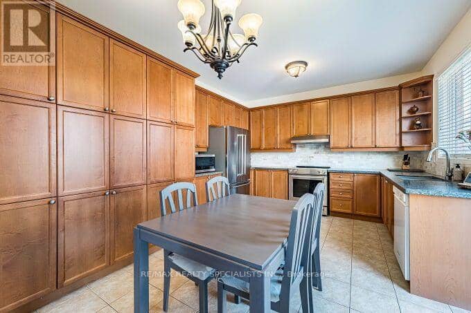 154 Valleyway Drive — photo 18 of 40