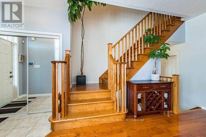 154 Valleyway Drive — photo 7 of 40