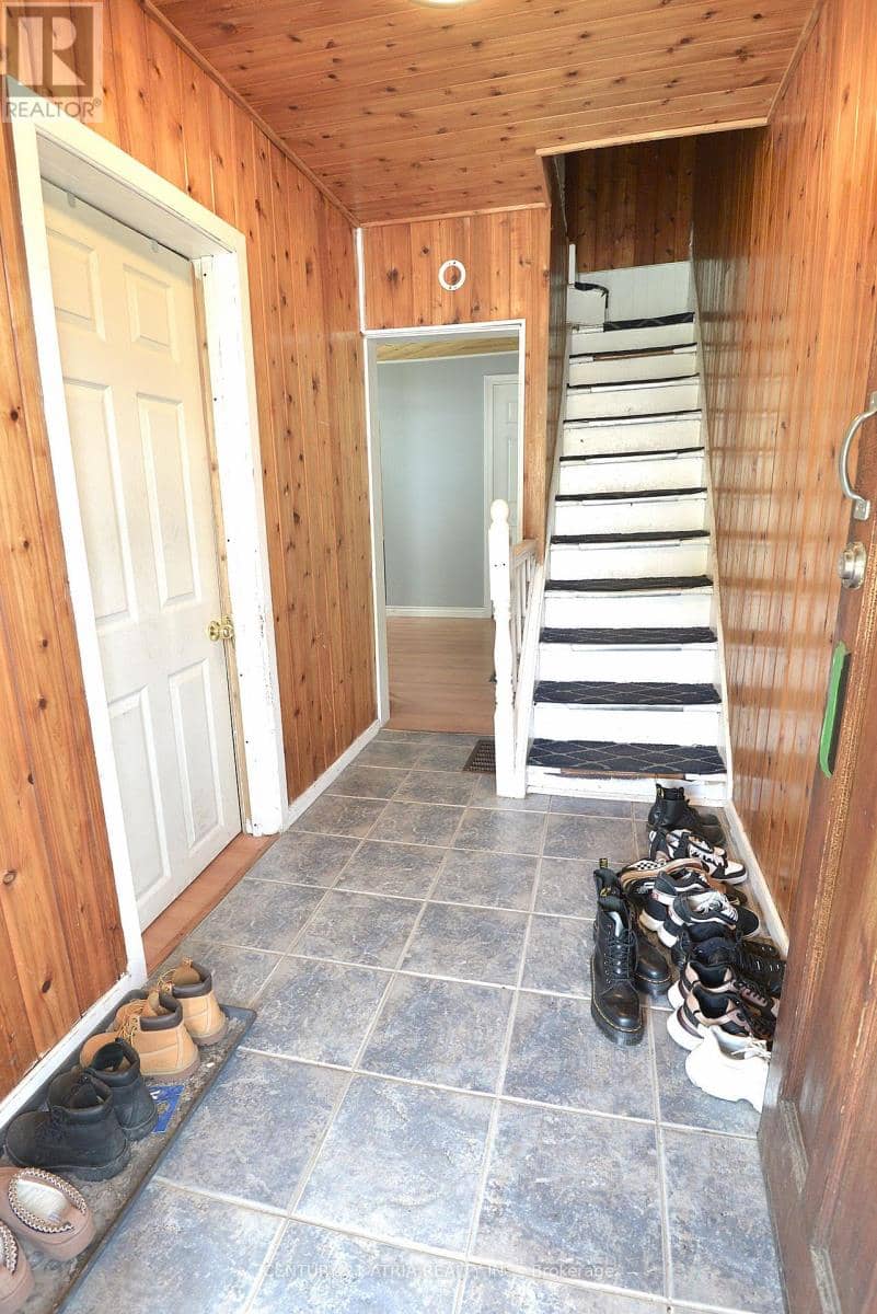 713 Chamberlain Street — photo 8 of 19