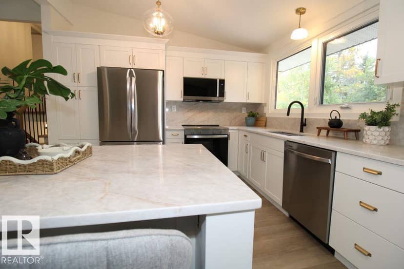1 Greenwich CR — photo 14 of 26