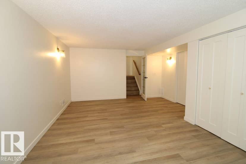 1 Greenwich CR — photo 26 of 26