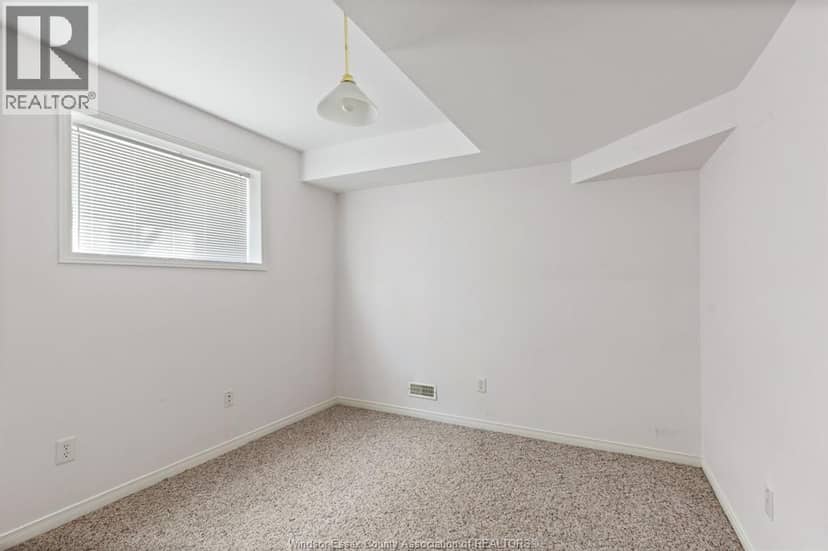 458 Merrill — photo 7 of 40