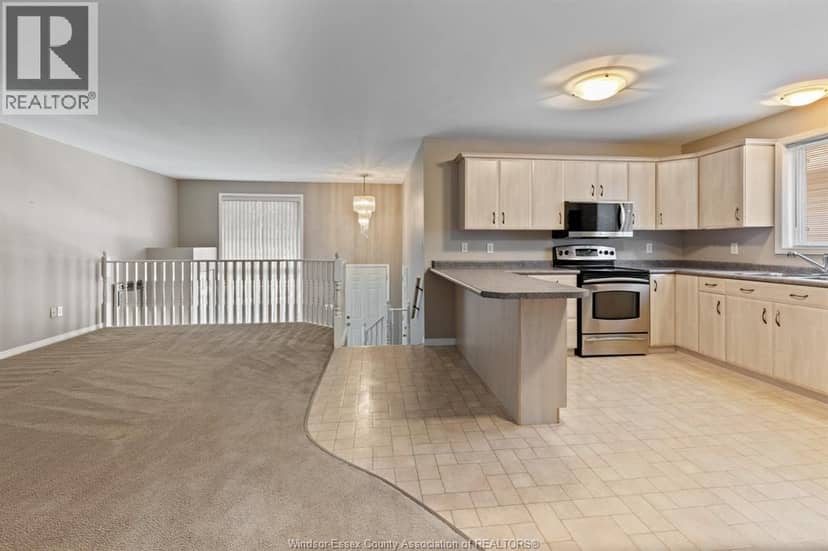 458 Merrill — photo 21 of 40