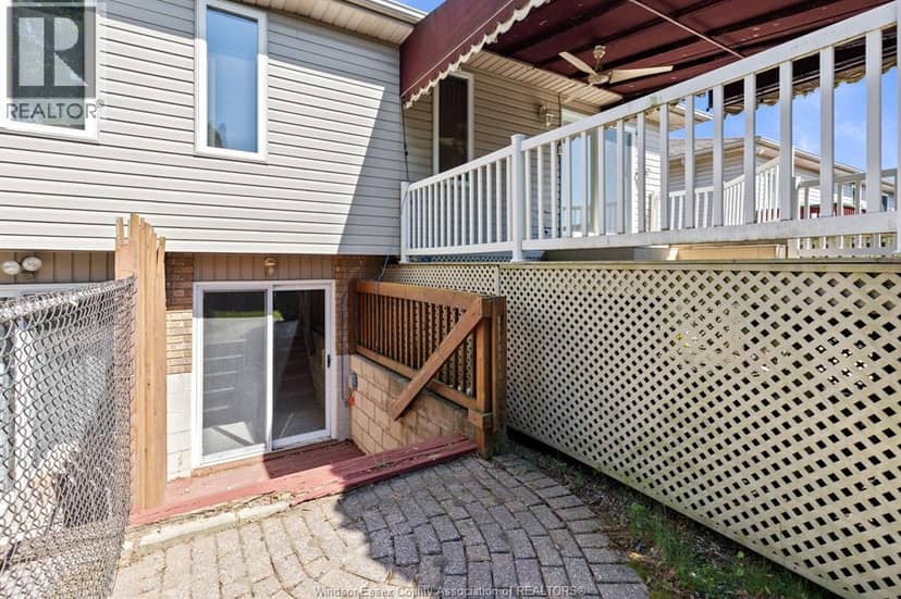 458 Merrill — photo 27 of 40