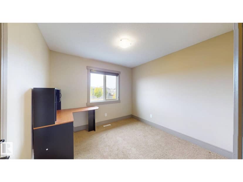 4826 171A AV NW — photo 17 of 36