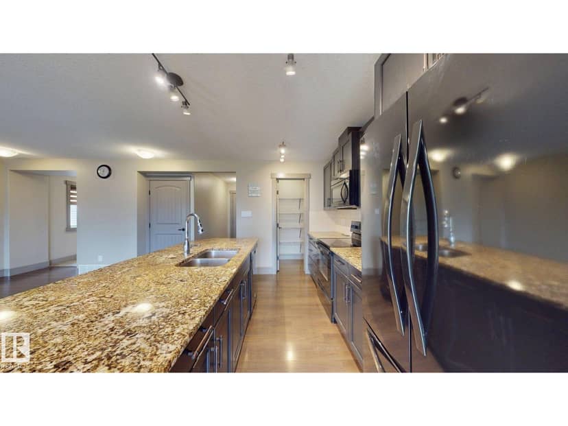 4826 171A AV NW — photo 9 of 36