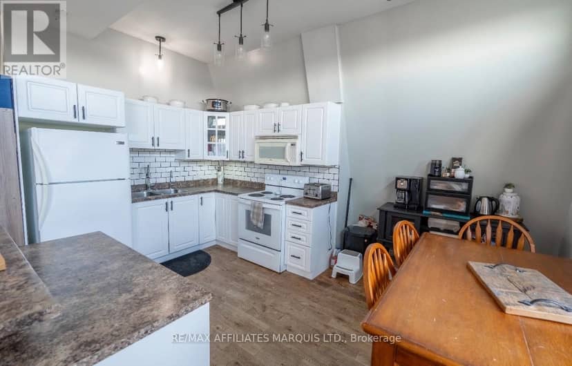 2150 Service Road, Cornwall, photo 8