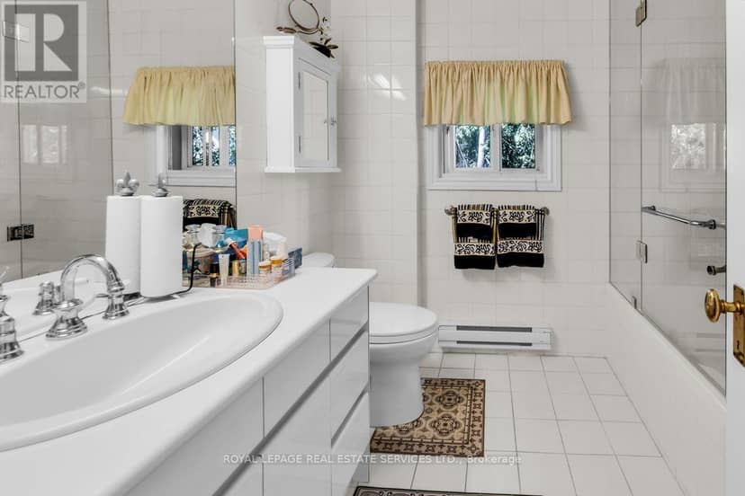 47 Coulson Avenue, Toronto, photo 8