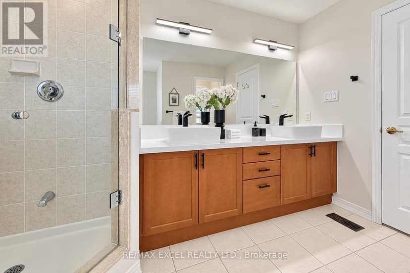 35 Stoneheath Crescent — photo 25 of 40