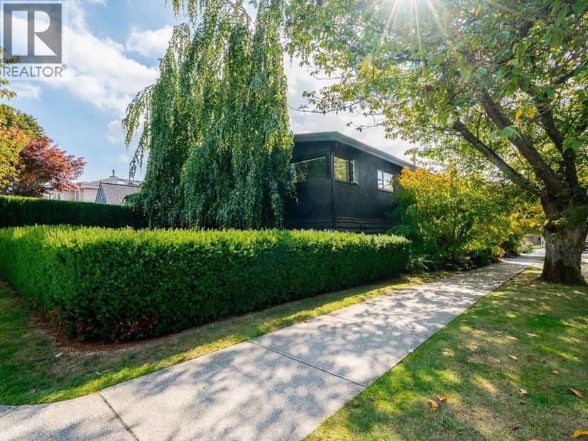 8330 ADERA STREET, Vancouver, photo 2