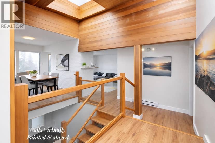 4934 GEER ROAD, Sechelt